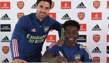 Bukayo Saka opuści Arsenal? Giganci z Serie A i La Liga już ostrzą sobie kły